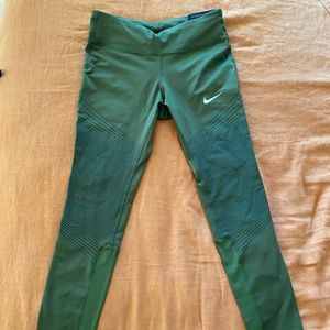 Nike Dri-Fit Leggings *NWT*